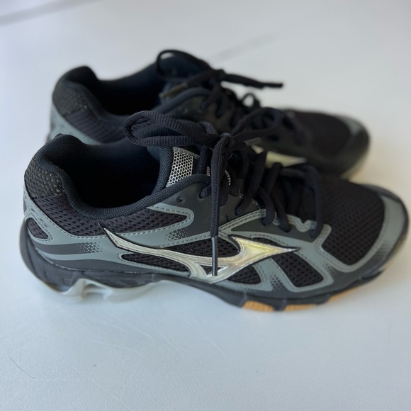 Mizuno Wave Bolt 5 women’s size 7.5 - Picture 8 of 9